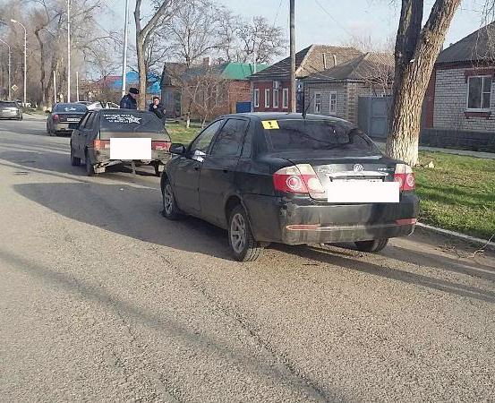 В Ипатово участницами аварии стали сразу две неопытные автоледи
